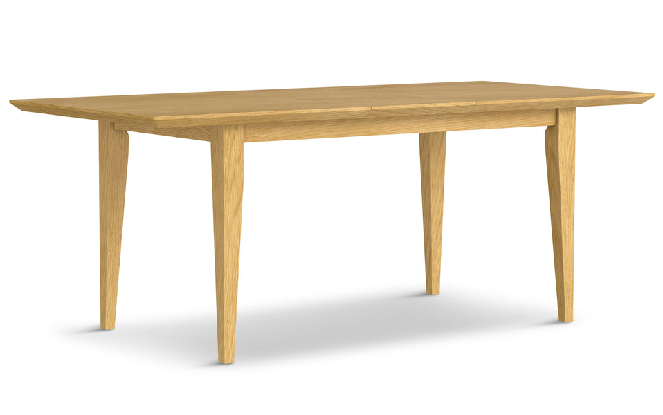 Colby Extendable Dining Table in Oak