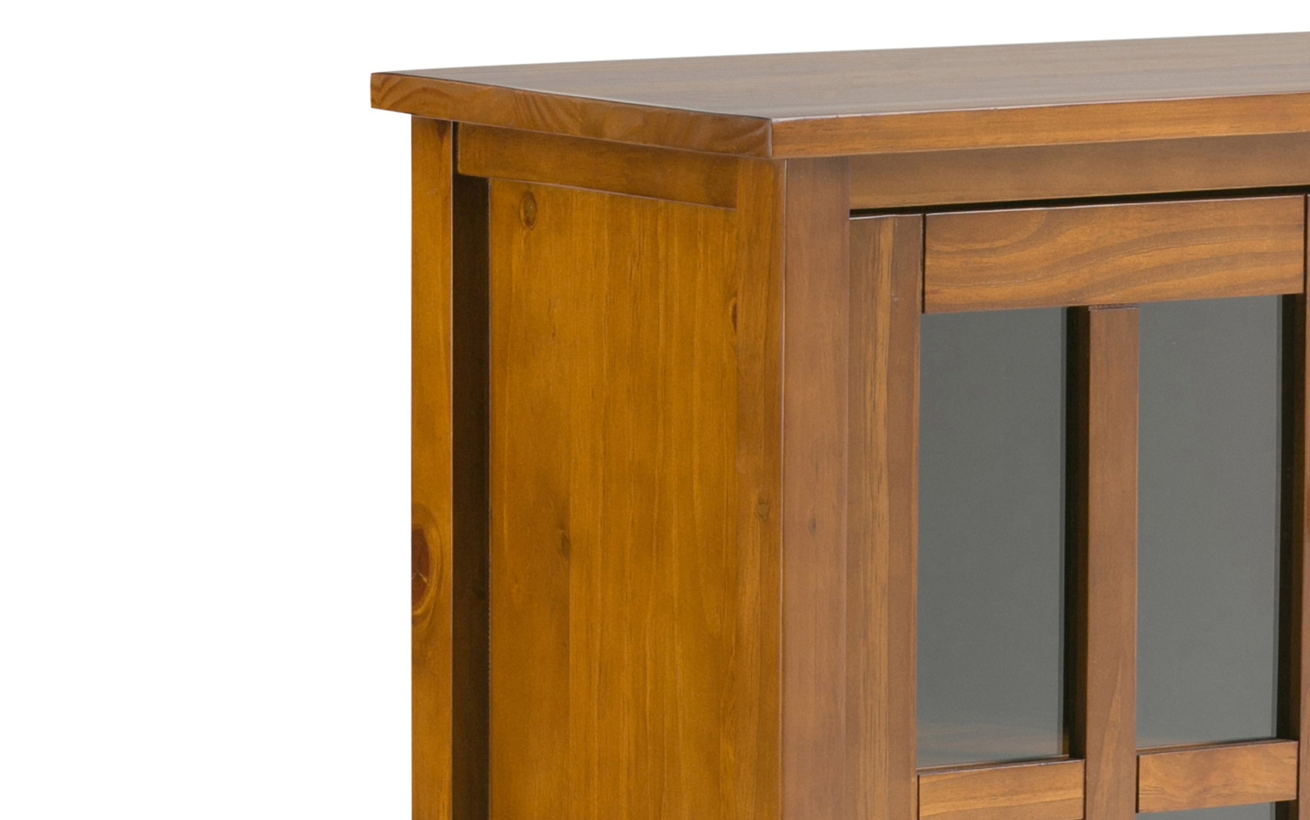 Light Golden Brown | Warm Shaker 32 inch Low Storage Cabinet